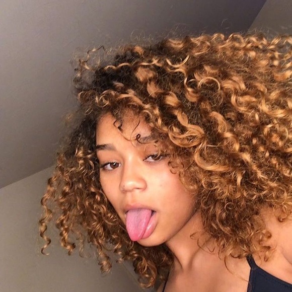 Profile Picture of Makena Kristjanson (@makena2020382) on Poshmark