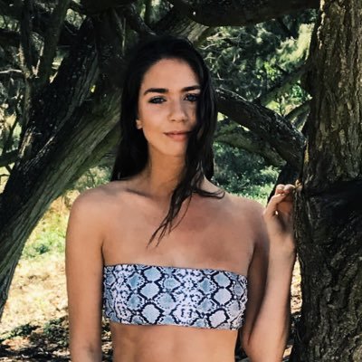 Profile Picture of Laura DeVito (@lauraa_devito) on Twitter