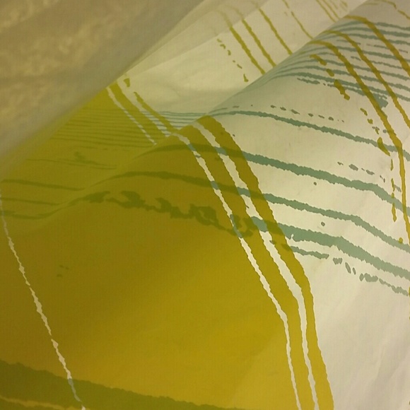 Profile Picture of Andrea Hansen (@rn1337) on Poshmark