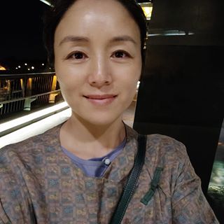 Profile Picture of Mei Zhao (@Mei-Zhao) on Facebook