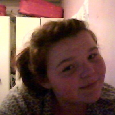 Profile Picture of Danielle Gee (@daniellegee09) on Twitter