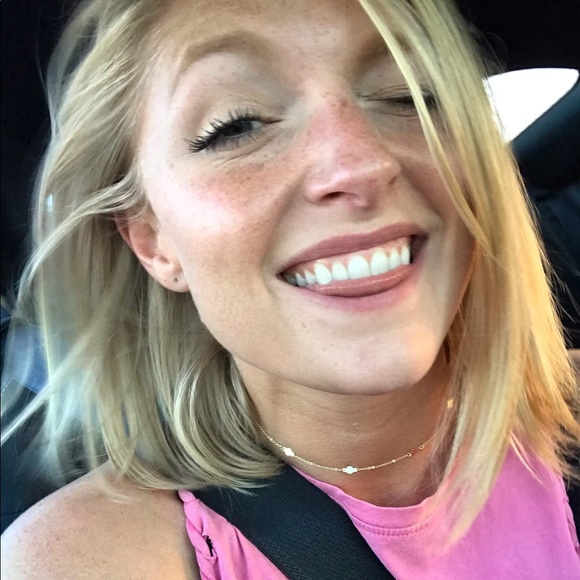 Profile Picture of Allison Horrell (@allieswan93) on Poshmark