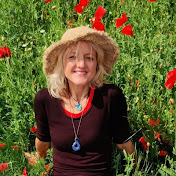 Profile Picture of Anna Watts Lindahl  (From Soul To Song) (@annawattslindahl) on Youtube