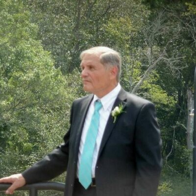 Profile Picture of Bill Boudreau (@boots436) on Twitter