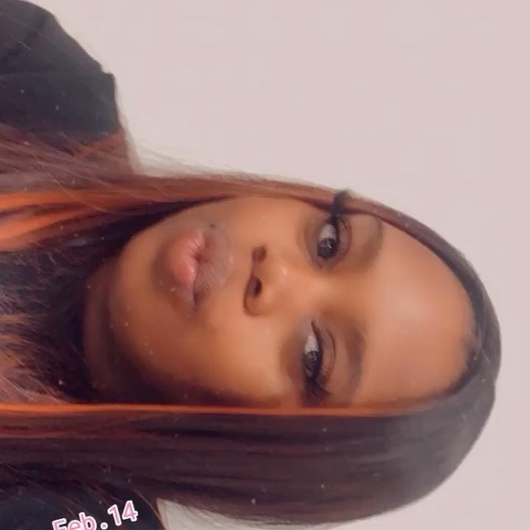 Profile Picture of Bree Bree (@honinaxs) on Poshmark