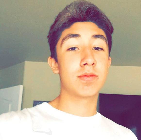 Profile Picture of Evan Smith (@evan35) on Poshmark