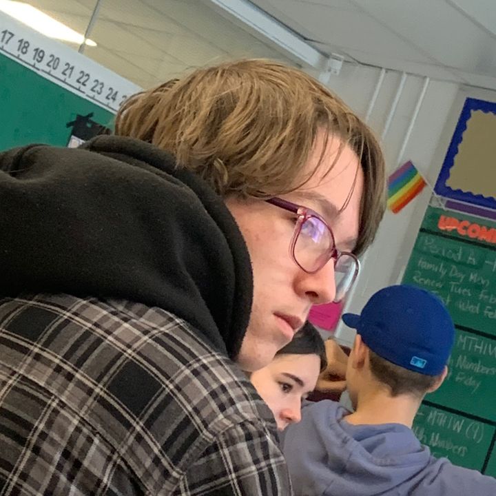 Profile Picture of kurt_likes_plungers (@kurt_likes_plunge) on Tiktok