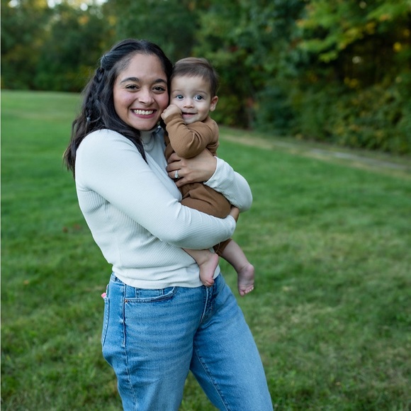 Profile Picture of Estrellaasia Ciptak (@estreyaaaaa) on Poshmark