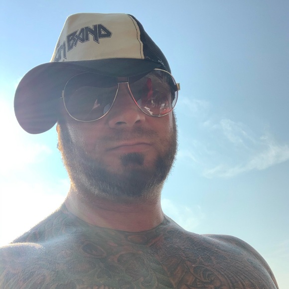 Profile Picture of Jerad Rohe (@hottrodd627) on Poshmark