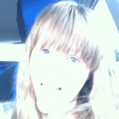 Profile Picture of Hollie Stubbs (@HollieBee1x) on Twitter