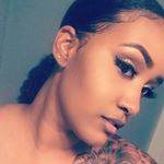 Profile Picture of Stephanie Watson (@_bad2thebone) on Instagram