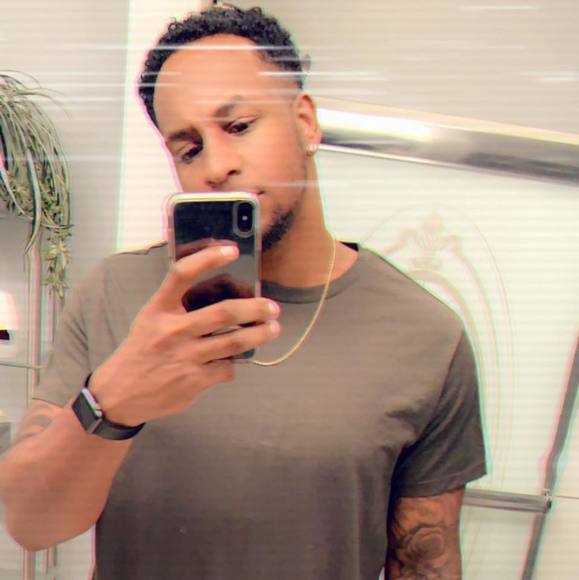 Profile Picture of Dayne Turner (@dturner272) on Poshmark