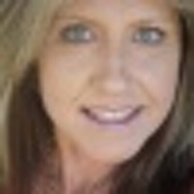 Profile Picture of Andrea McHugh (@AndreaMcHugh1) on Twitter