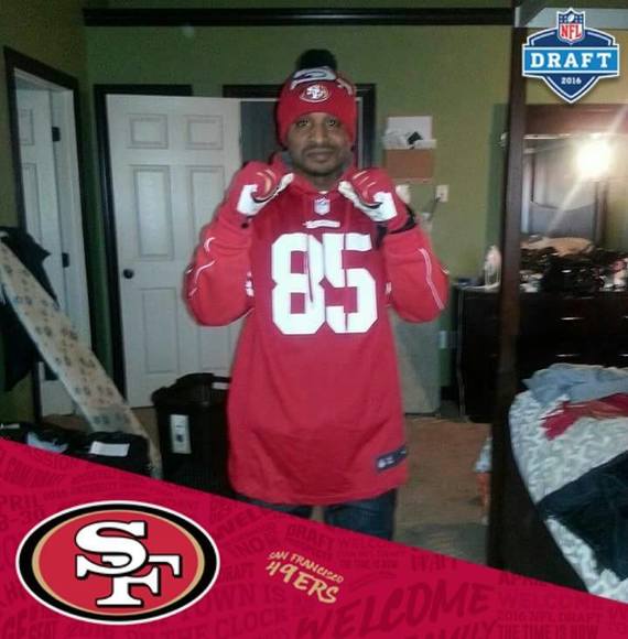 Edwin Locust - Poshmark Profile Picture of Edwin Locust (@rock5245) on Poshmark