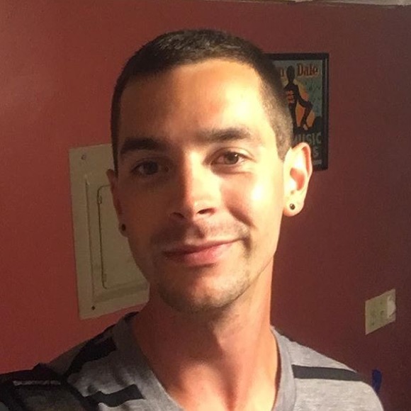 Profile Picture of Dustin Roberts (@duddy20012002) on Poshmark