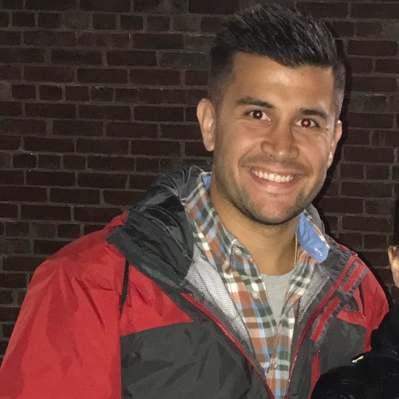 Profile Picture of Justin Lopes (@lopesjus) on Poshmark