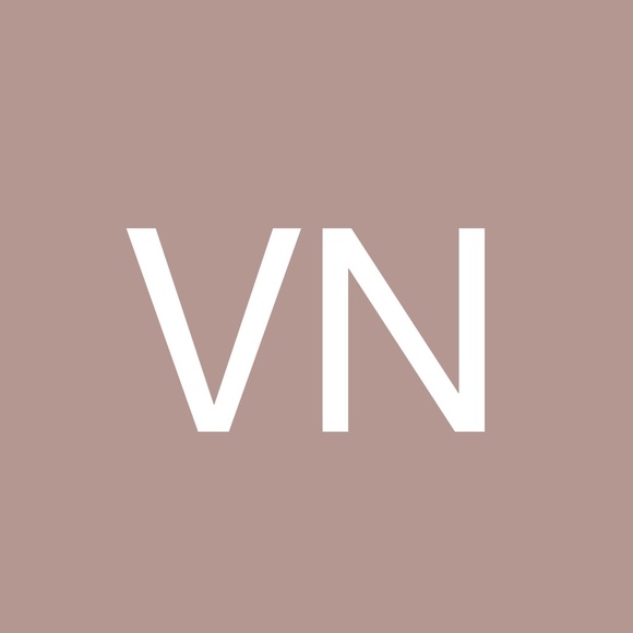 Profile Picture of Vandella Niemi (@vandellaniemi) on Poshmark