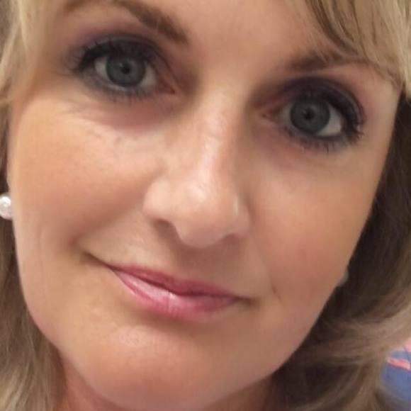 Profile Picture of Delyth Williams (@delyth_williams) on Poshmark