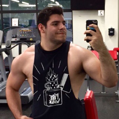 Profile Picture of Jesse Strong (@TigerOnTop11) on Twitter