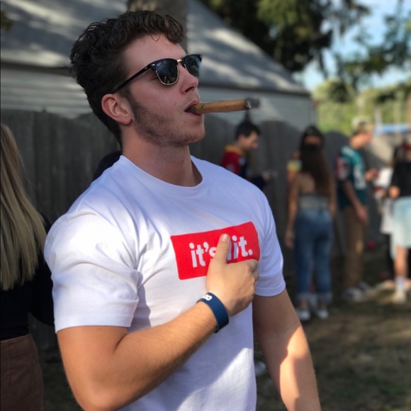 Profile Picture of Joe Giacalone (@joegiacalone) on Poshmark