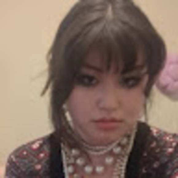 Pacifica Deblieck - Poshmark Profile Picture of Pacifica Deblieck (@pacifica_d) on Poshmark