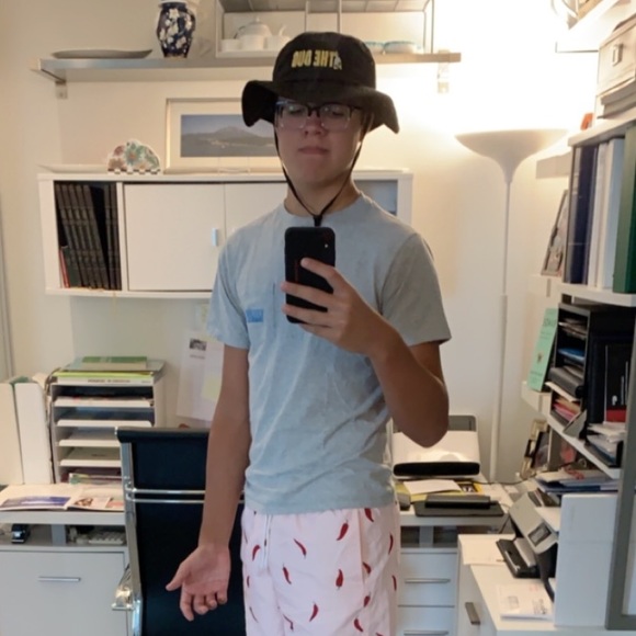 Profile Picture of Peter Kurt (@petefer) on Poshmark