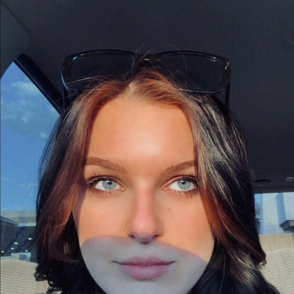 Profile Picture of Jordan Oveson (@jordan_jco) on Poshmark