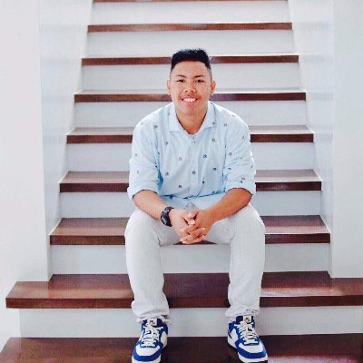 Profile Picture of CeeJay (@Skylar_James23) on Twitter