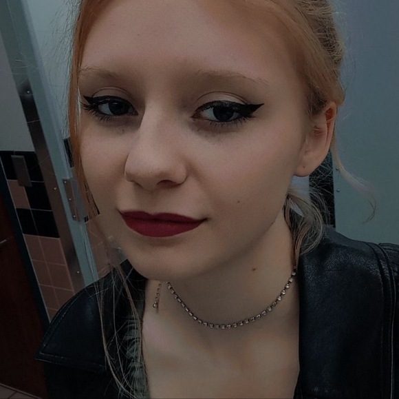 Profile Picture of Erica Mansavage (@ericamansavage) on Poshmark