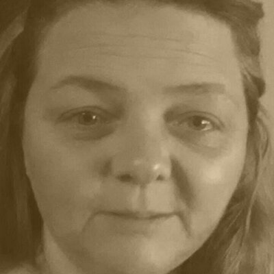 Profile Picture of Deborah England (@DeborahEnglan17) on Twitter