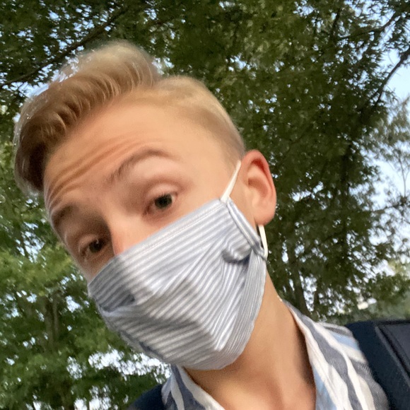 Profile Picture of Andrew Pruetz (@apruetz) on Poshmark