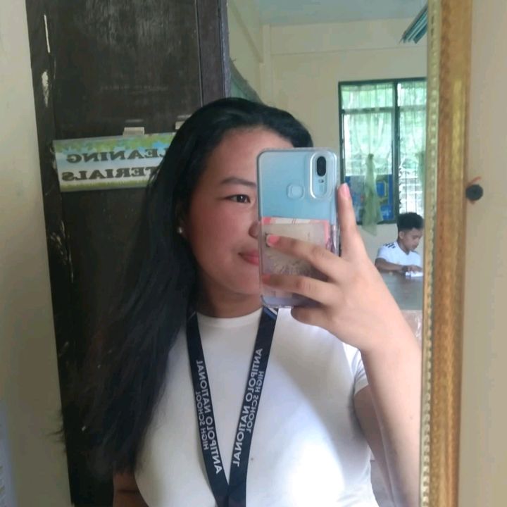 Profile Picture of April loriaga (@aprilloriaga) on Tiktok