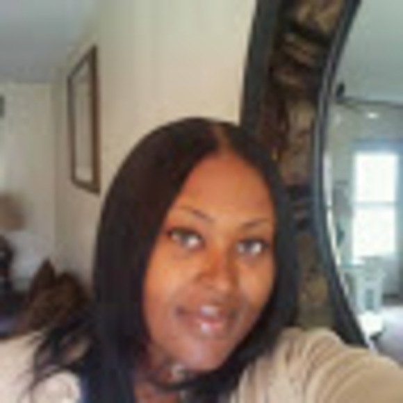 Profile Picture of Jeanette Jones (@mzjuici30) on Poshmark