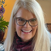Profile Picture of Tina Burr (@TheDonegalLassie) on Youtube