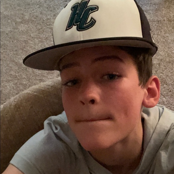 Profile Picture of Braiden Reavis (@braidenreavis) on Poshmark