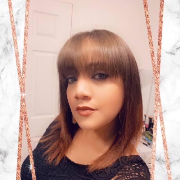 Profile Picture of Zully pou rouse Rouse (@zullypoupart) on Poshmark