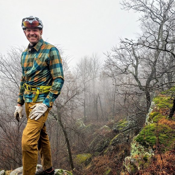 Profile Picture of James Mattox (@jamesmattoxllc) on Poshmark