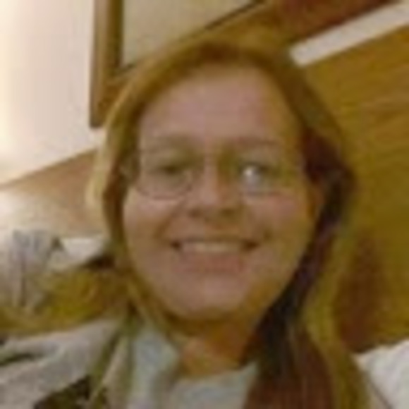 Profile Picture of Annette Jarvis (@anutjarvis) on Poshmark