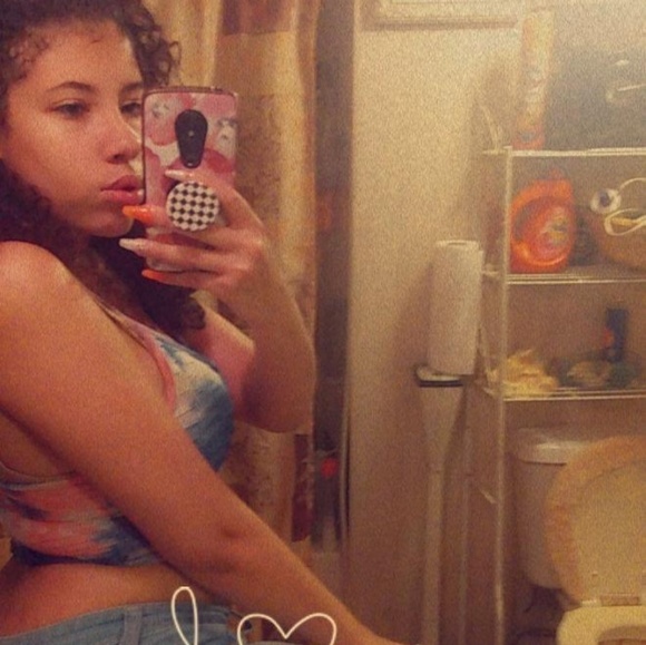 Profile Picture of Trinity Brooks (@trinitybrook338) on Poshmark