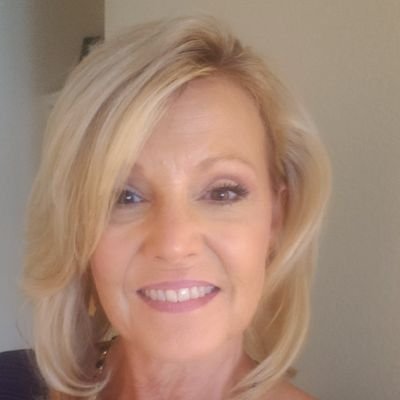 Profile Picture of Teresa Clark (@teresapearl) on Twitter