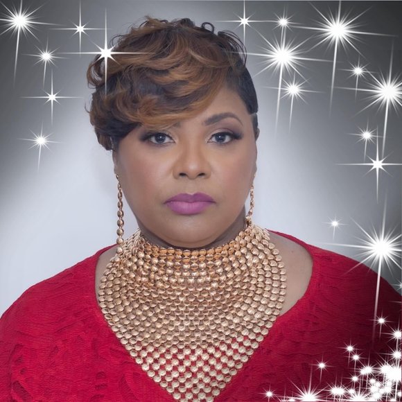 Profile Picture of Patricia Cardinal (@patriciacard777) on Poshmark