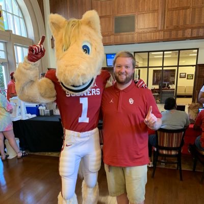 Profile Picture of Derek Meeks (@derekmeekss) on Twitter