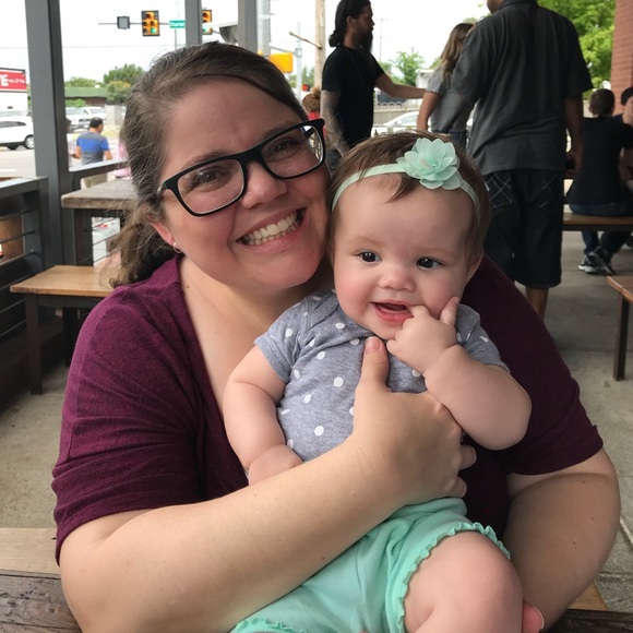 Profile Picture of Jessica Robberson (@j_robberson) on Poshmark