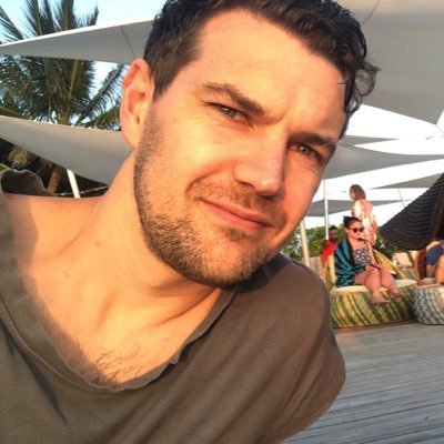 Profile Picture of Stephen Walpole (@StephenWalpole) on Twitter