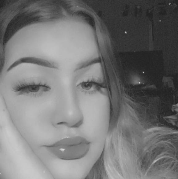 Profile Picture of Kayleigh Mauffray (@mauffrayk) on Poshmark