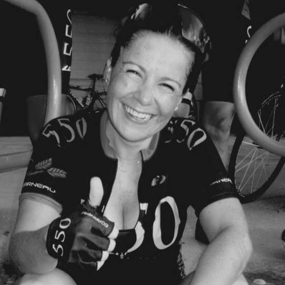 Profile Picture of Cecilia Chavez (@ceciliachave927) on Poshmark