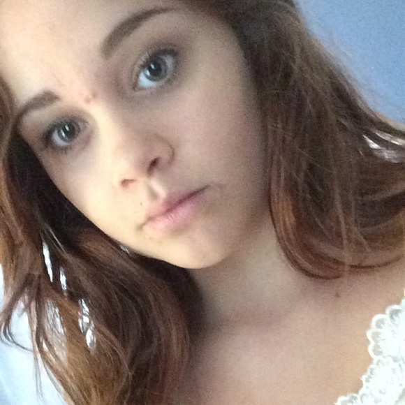 Profile Picture of Grace Phinney (@gphinney00) on Poshmark