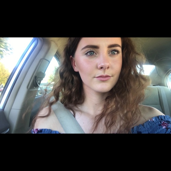 Profile Picture of Mykenna Stougard (@my_kenna) on Poshmark