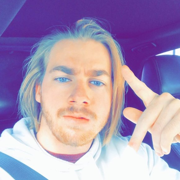 Profile Picture of Brayden Hancock (@hancockbrayden) on Poshmark