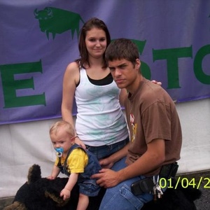 Profile Picture of Amanda Moyer (@offwithher_head) on Myspace